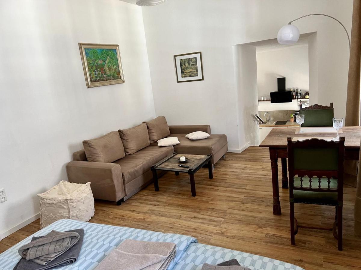 Apartment Georgstor Im Posthalterhof Mit Sauna Blankenheim  Bagian luar foto